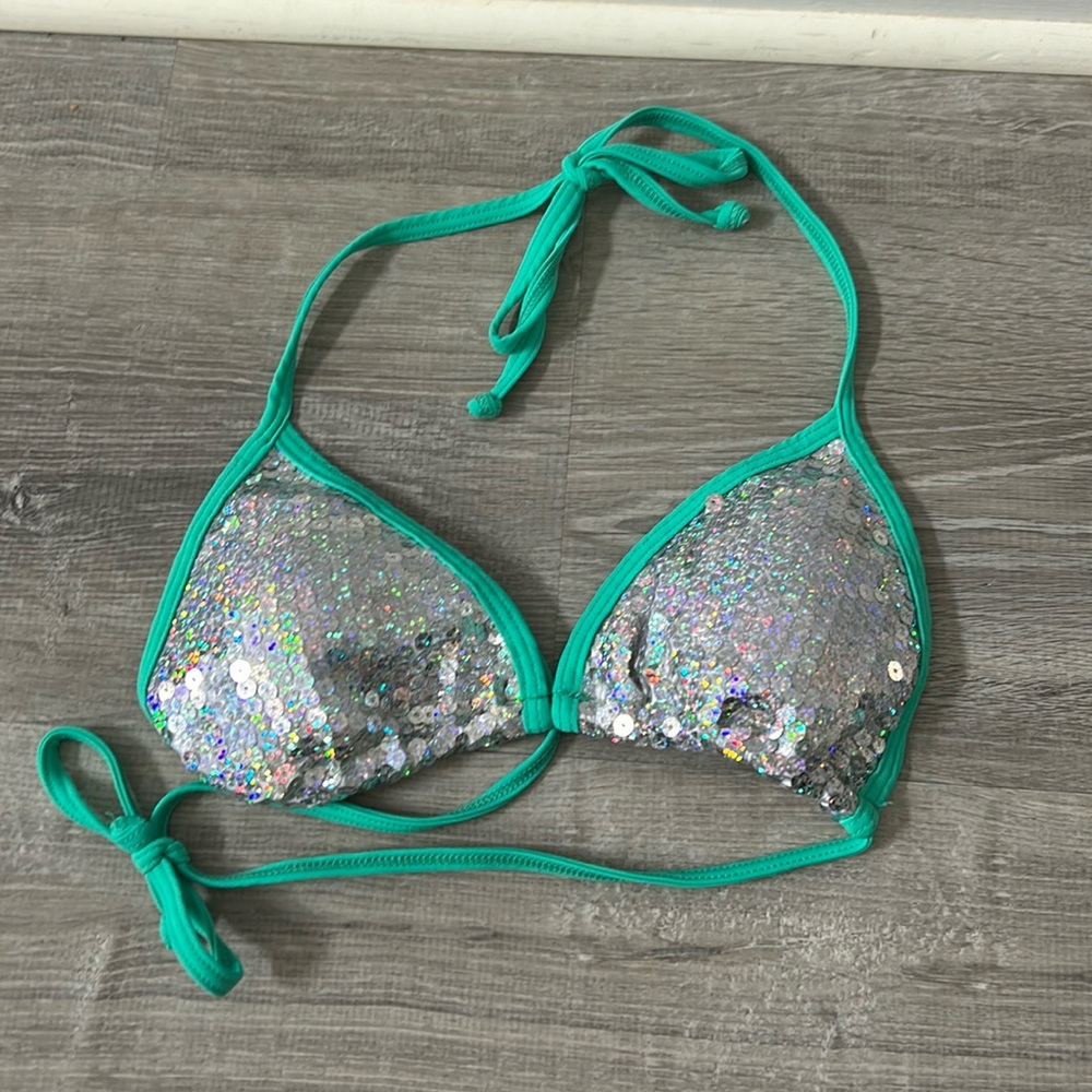 Bikini top, sparkly bright aqua, lightly padded, size medium. Dippin’ Daisys
